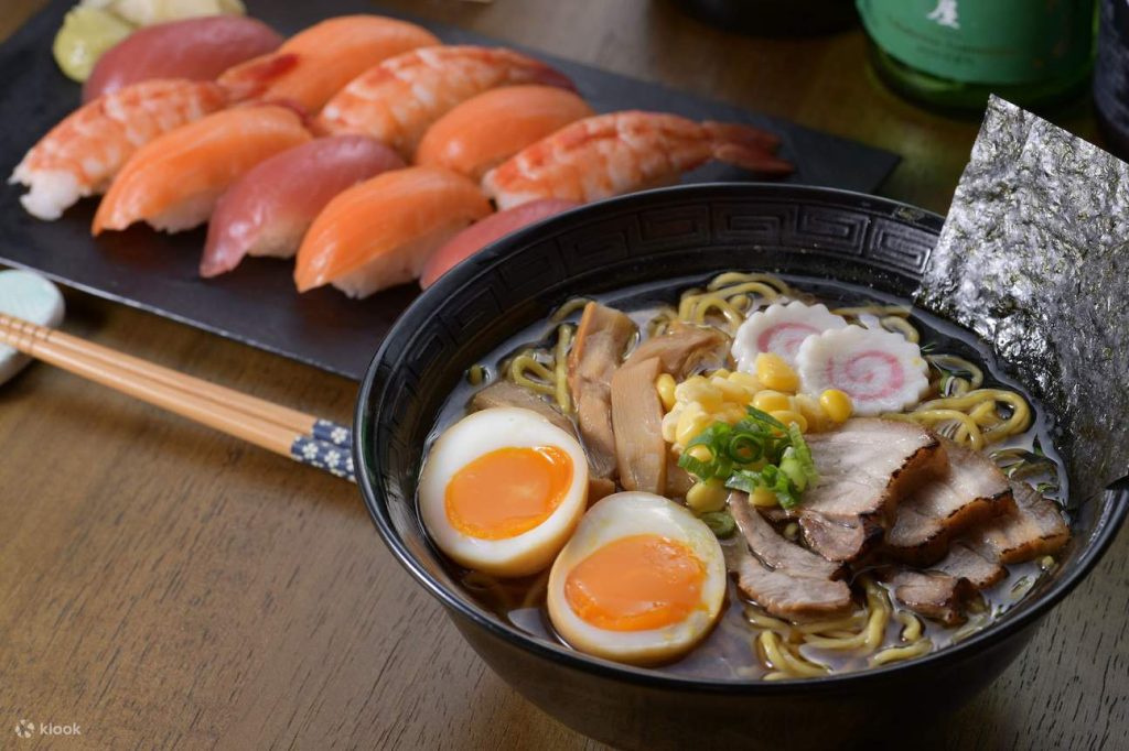 Sushi dan Ramen Terbaik di Tokyo Jepang